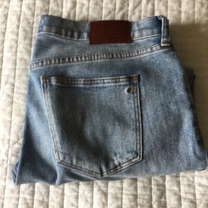 SALE!! Madewell slim boy jean sz. 28.